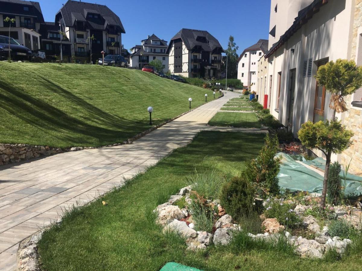 L&N Apartmani Kopaonik-Milmari Resort ภายนอก รูปภาพ