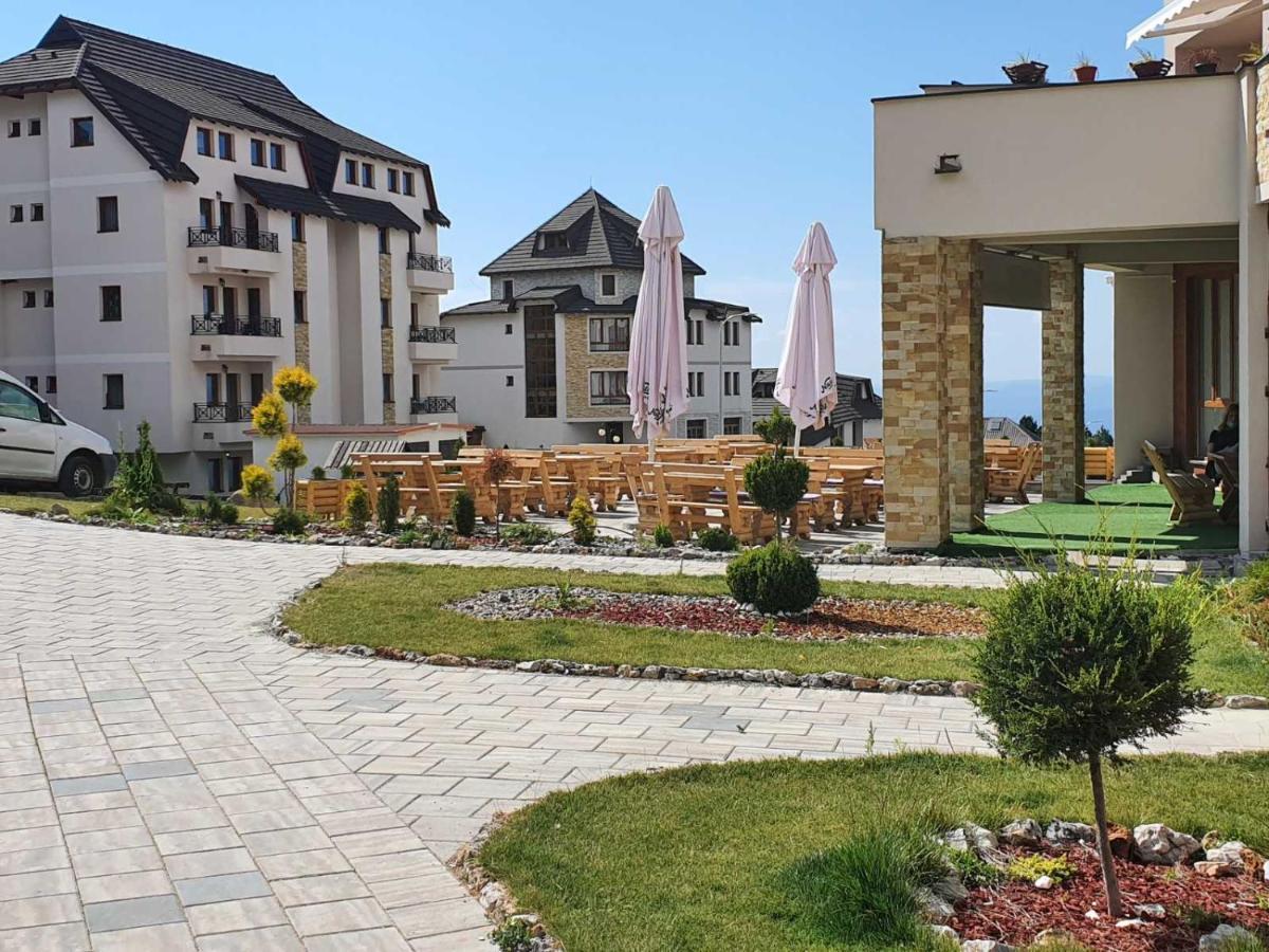 L&N Apartmani Kopaonik-Milmari Resort ภายนอก รูปภาพ