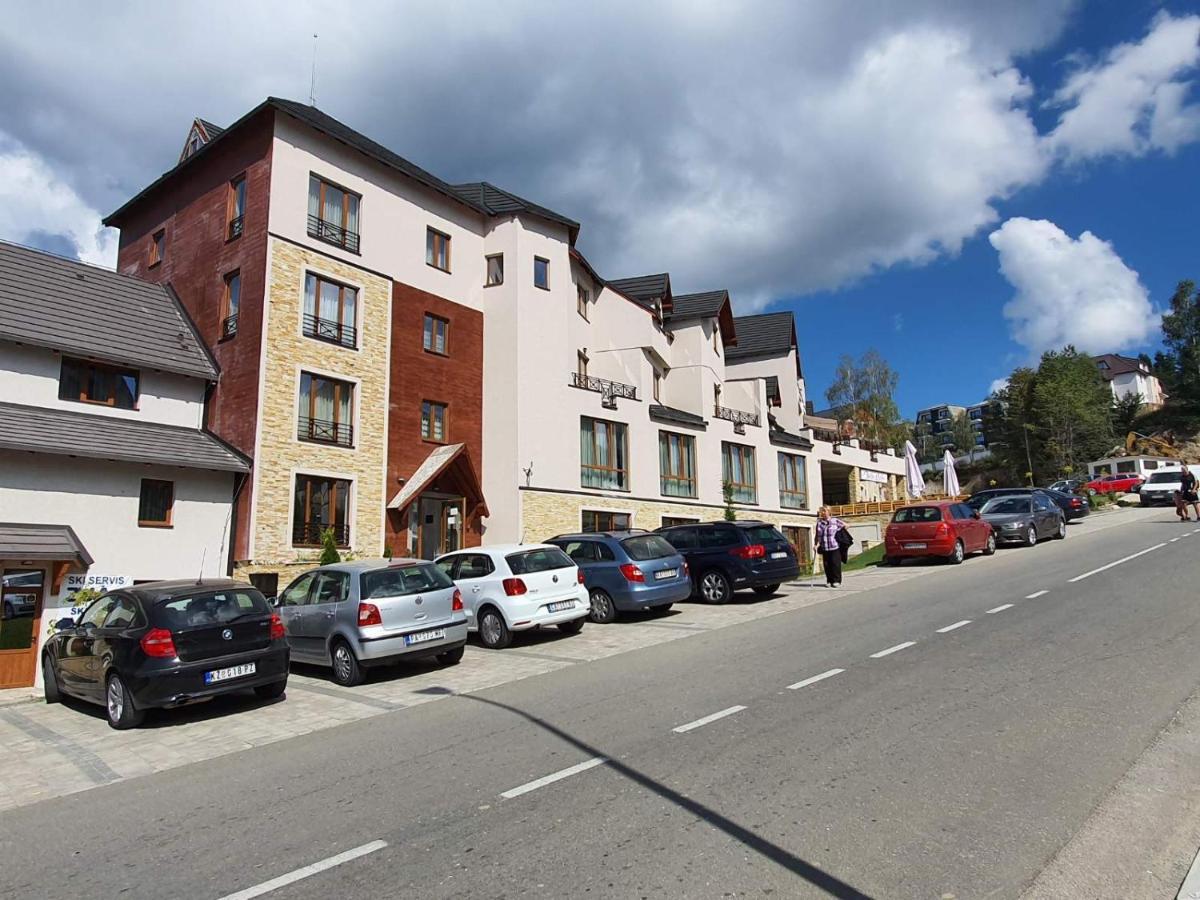 L&N Apartmani Kopaonik-Milmari Resort ภายนอก รูปภาพ